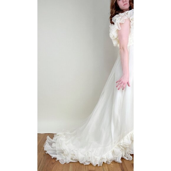 Vintage Ruffle Wedding Dress Princess Romantic Whimsigoth Cottagecore Cupcake - Picture 3 of 6